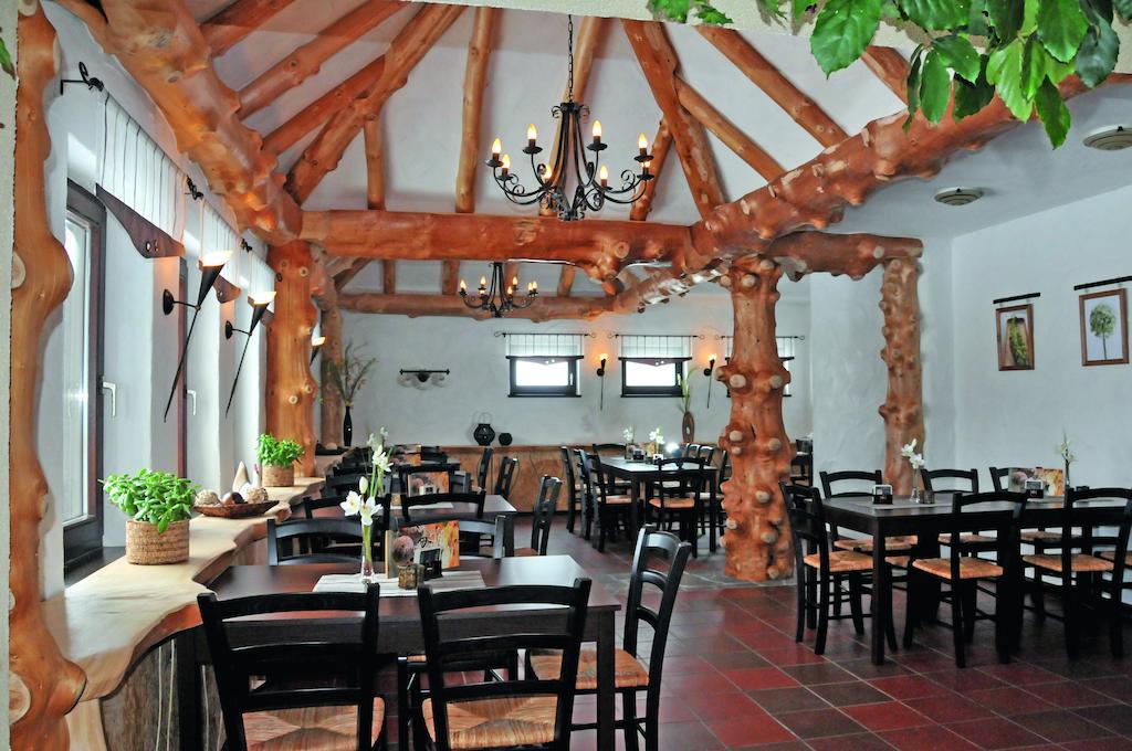 Feriendorf Auenland Eisfeld Экстерьер фото